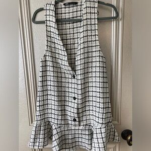 Preloved Zara tweed mini dress in excellent condition.